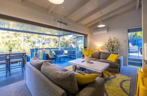 Ostend House | Island Sanctuary - Waiheke Holiday Home