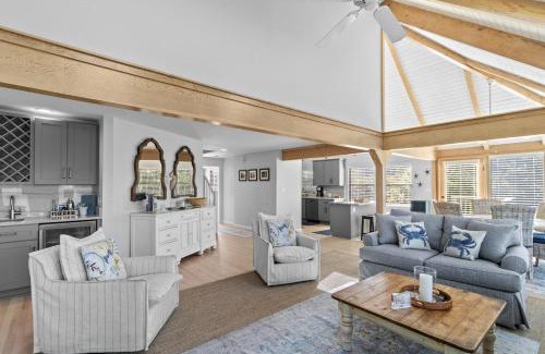 Litchfield by the Sea House | Island Serenity Lake View 3 Bedroom with Amenities