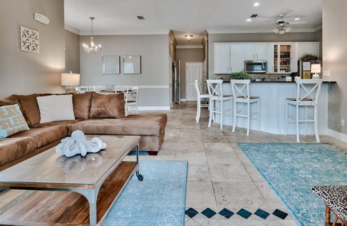 Crystal Shores House | ISLAND TIME-DISCOUNTED 30%-BEACH SERVICE