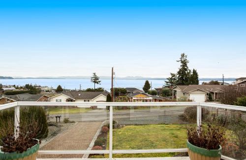 Camano Island House | Island Time Escape