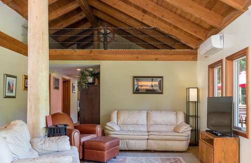 Lopez Island House | Island Treasure - Lopez Island