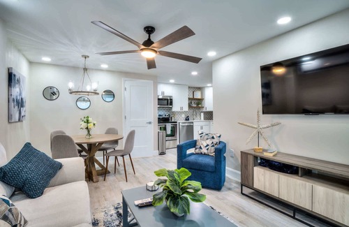 Fort Myers Beach Apartment | Island Tuckaway August Beach Deals