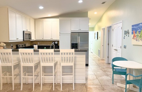 Holmes Beach House | Island Vibe 1