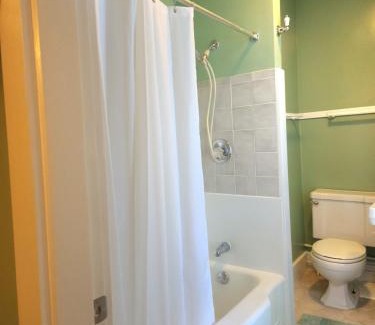 East End Apartment | Island View House BnB Self Check-In