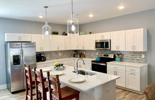 Ocean City Condo | IslandCoveParadise: Luxury-NewlyBuiltTH! OnTheWater-Boardwalk-Pool-w/2 CarGarage