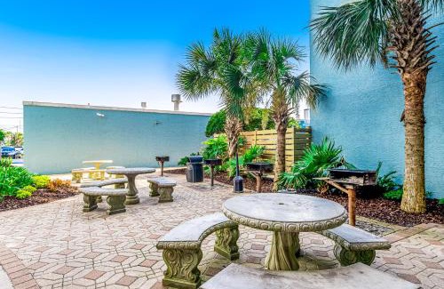 Fort Walton Beach Apartment | Islander E 2001