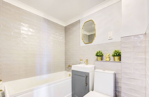Island Gardens Apartment | Isle Of Dogs Luxury Apartment - 5 min from Canary Wharf