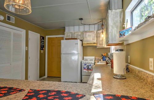 Midway House | Isle of Wight Tri-Level Home with Private Boat Dock!