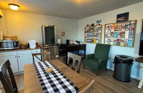 Trenton Cottage | Isleview Cottage 4 - 10 minutes to Acadia!