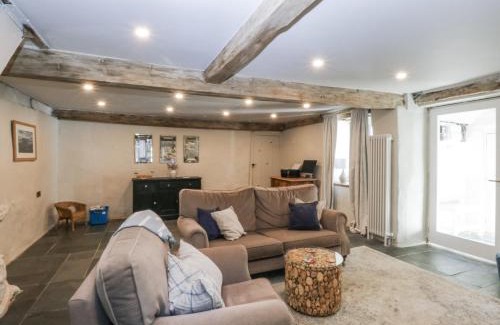 Llanuwchllyn House | Islwyn