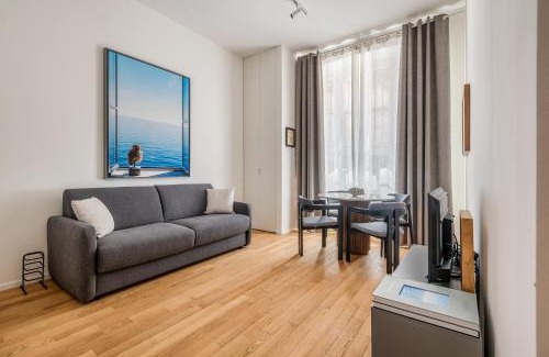 Zona Farini Apartment | Isola Luxury Apartment