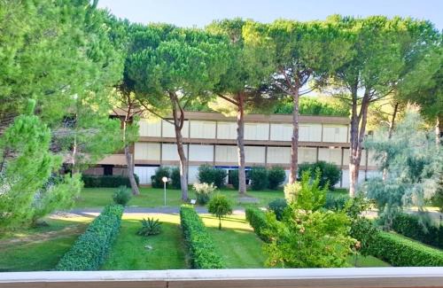 Marina di Bibbona Apartment | IssTravel, Holiday Homes in Marina di Bibbona from 400 to 900 meters from the sea, apartments 6 beds with private outdoor area