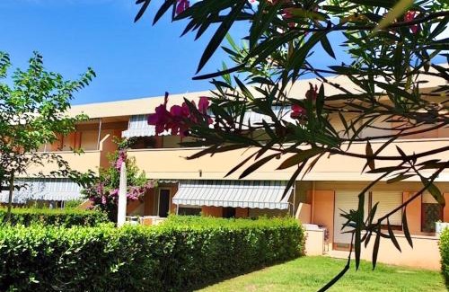 Marina di Bibbona Apartment | IssTravel, Holiday Homes in Marina di Bibbona from 400 to 900 meters from the sea, apartments 6 beds with private outdoor area