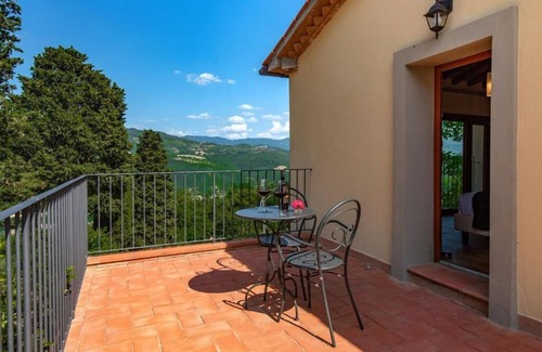 Dicomano Apartment | Apartment on 2 levels - Barn 2