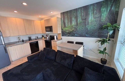 Downtown Des Moines Apartment | It is a 2-bedroom unit located in downtown Des Moines!