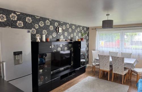 Sighthill Apartment | It is a spacious and beautiful home