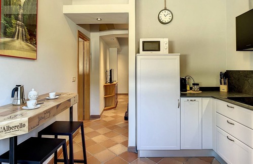 Marina di Castagneto Carducci Apartment | Lovely renovated apartment less than a km from the sea!