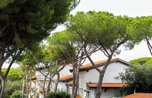 Marina di Castagneto Carducci Apartment | [Sea View] Elegant Apartment with Balcony