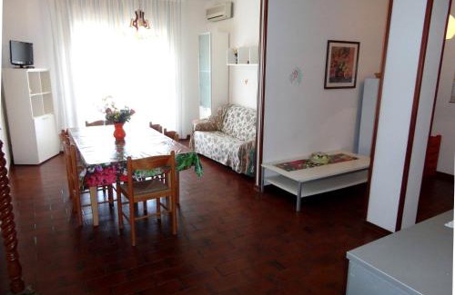 Porto Santa Margherita Apartment | Great apartment by the beach for 7 guests-Beahost
