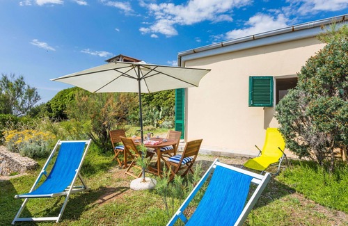 Castiglioncello Apartment | Lovely apartment for 5 guests with patio and parking