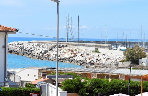 Rosignano Marittimo House | Appartamento Appera Ristrutturato ad un Passo dal Mare