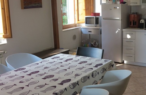 Castiglioncello Apartment | A garden on the bay