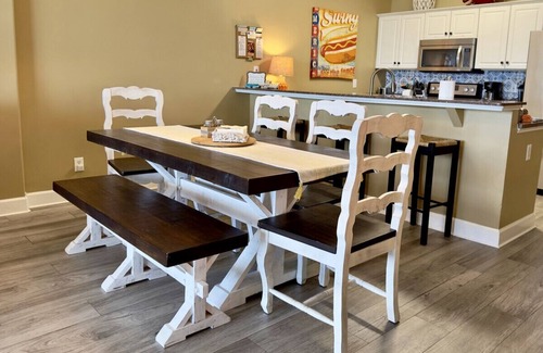Orange Beach East Condo | It's A Shore Thing! Regency Isle #402