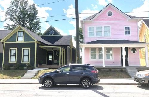 Indianapolis House | It's All Good - Two Homes Sleeps 18