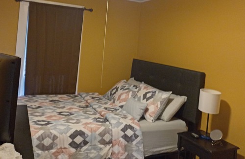 Quincy House | It's comfort Away frm home. 4mins walk to Quincy Adam Tstation, 0 mins to b/stop
