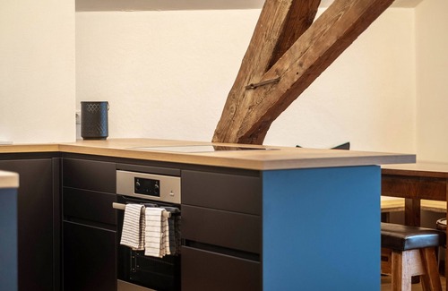 Tramin Apartment | Apartment "Eichhof Wacholder" with Private Covered Terrace, Shared Garden & Wi-Fi