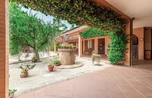 Carassai Villa | Italian Experience-Villa Rosso Corbezzolo