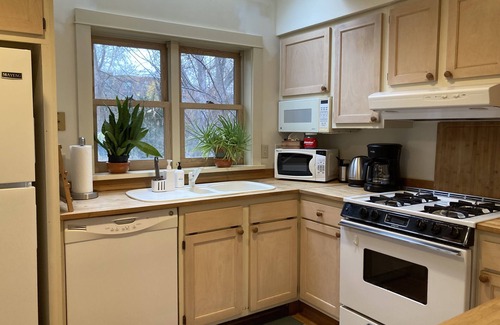 Ithaca House | Ithaca Urban Retreat I, Your family home in downtown Ithaca