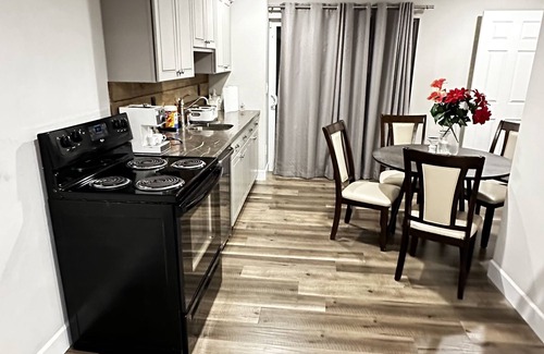 Conservatory House | It’s beautiful tow bedroom basement