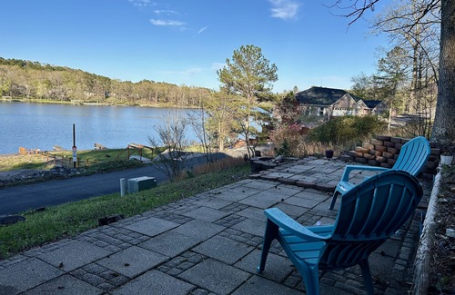 Jones Mills House | It’s summertime! Come relax at Tranquil Lake Catherine townhome