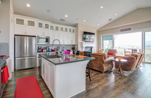Sand City House | It’s time to book your Spring & Summer Travel!