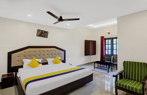 Mahadevpet Hotel | Itsy Hotels Regalia Grand, 500 Mtrs From Madikeri Fort