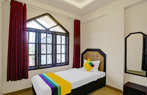Mahadevpet Hotel | Itsy Hotels Regalia Grand, 500 Mtrs From Madikeri Fort