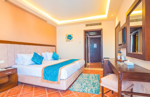 Ras Nasrani Resort | Ivy Cyrene Sharm Resort Adults Friends Plus 13