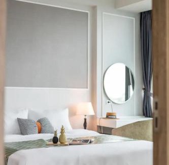 Van Mieu Apartment | IVY Hotel - by BAY LUXURY