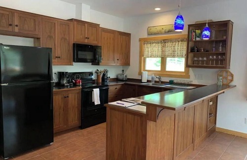 Mars Hill Apartment | Ivy Riverfront private retreat - tubing, fishing right out the door!