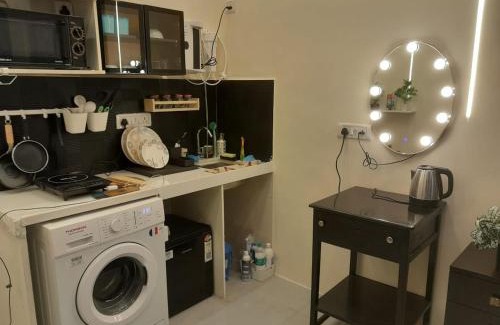 Mumbai Apartment | Ivy Splendour Private Studio A, Oshiwara