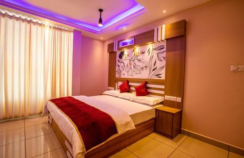 Thariyode Hotel | IvyArk Residency