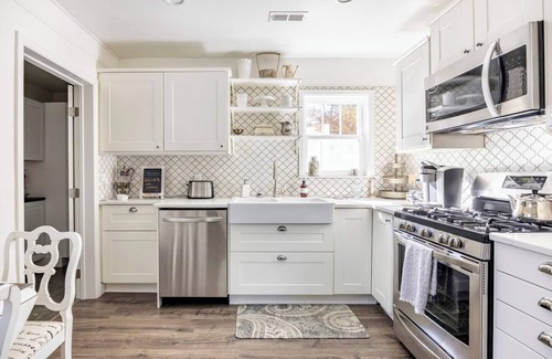 Colorado Springs House | Ivywild Boutique Cottage with Patio