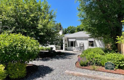 Colorado Springs Villa | Ivywild Boutique Cottage