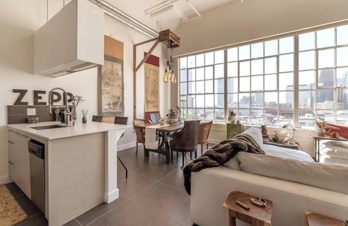 Historic Core Apartment | J-Boho Chic Condo-Free Parking-Rooftop Pool & Spa