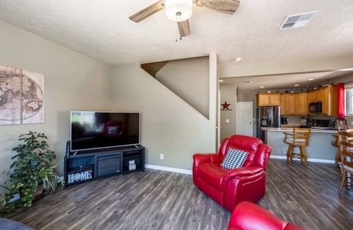 Mesquite Condo | J & D's Mesquite Getaway by J and Amy BL991082