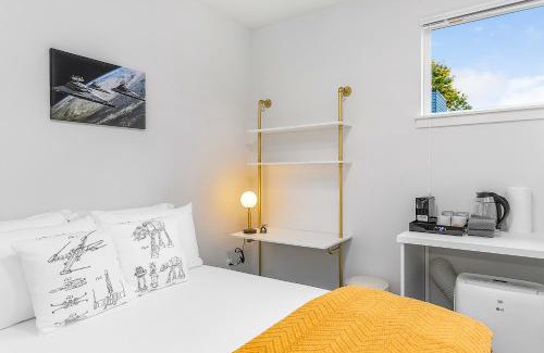 North Queen Anne House | Jabba's Palace