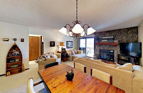Fraser Apartment | Jabberwocky 303