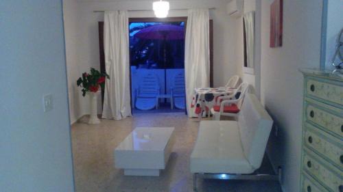 Es Canar Apartment | Jacaranda Apartments & Studios