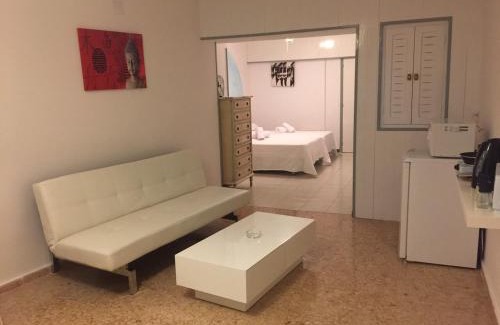Es Canar Apartment | Jacaranda Apartments & Studios